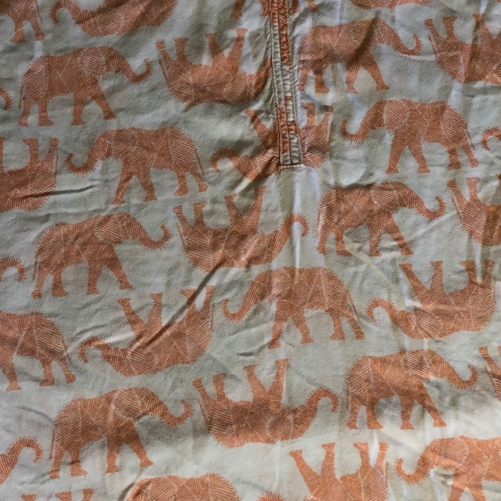 TWO SONOMA TANK TOPS, SLEEVELESS, LARGE AND EXTRA LARGE - Picture 12 of 14